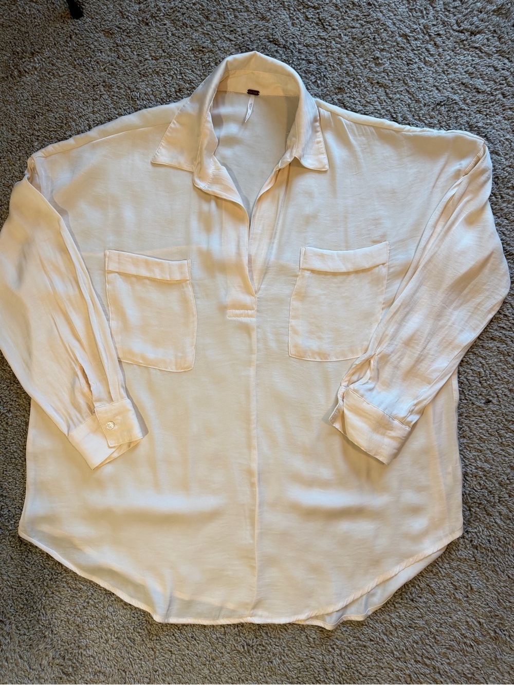 Free People Cream Long Sleeve Buttonless Pocket Blouse~Medium